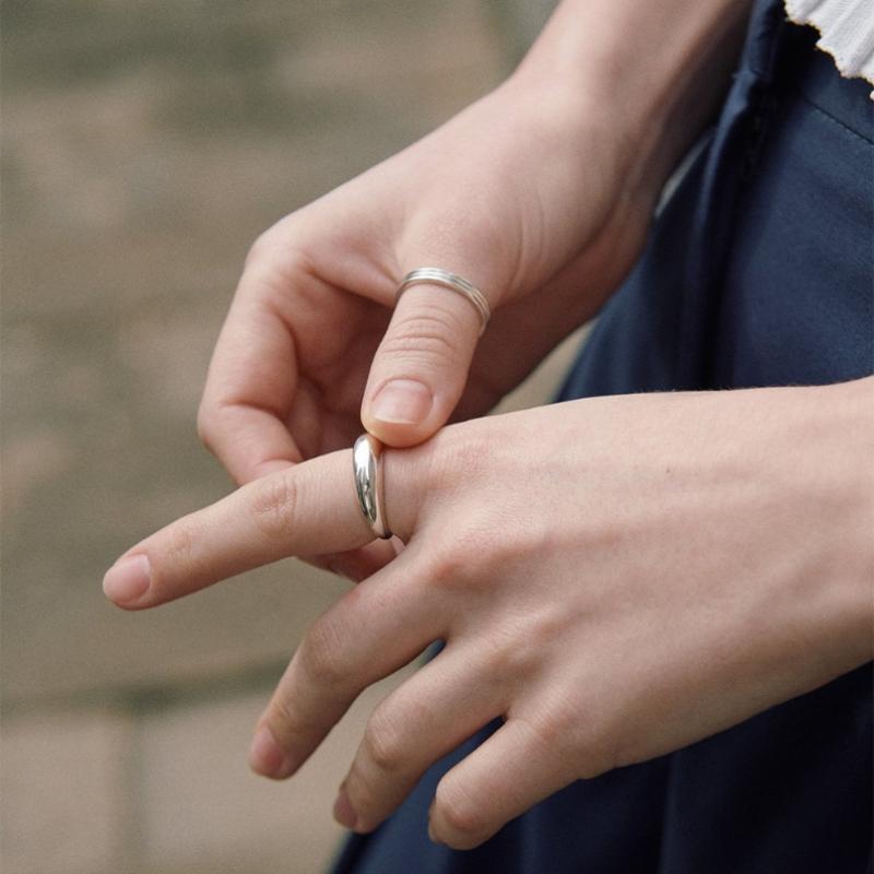 VERTE 925 Silver Fin Soar Ring  Silver 