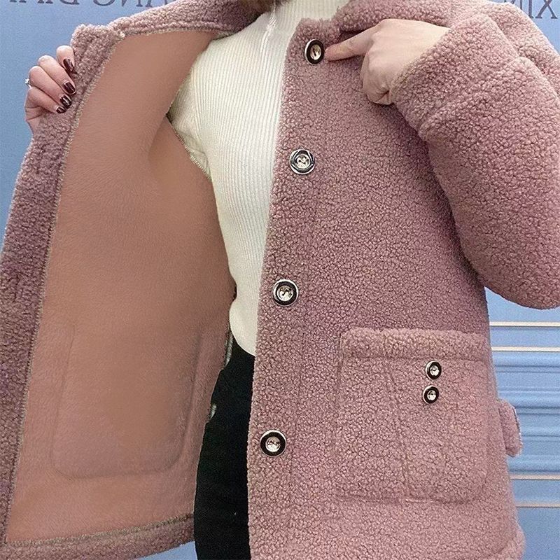 Ultimo Cappotto di Velluto e Spesso Pelliccia d'Agnello di Media Lunghezza per Donne