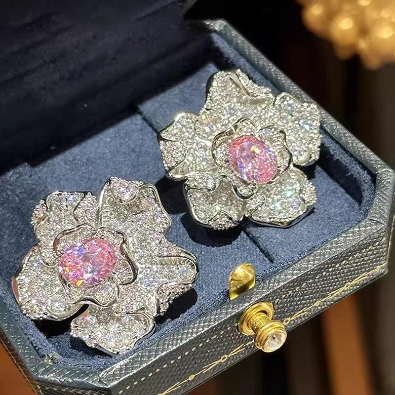 Elegant Light Luxury Pink Zircon Earrings for Women High-End Temperament Trendy Zircon Accessory