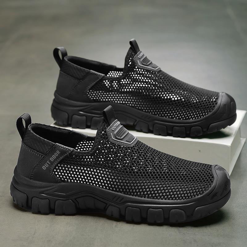 2025 New Summer Casual Outdoor Walking Sandals Men Hollow Out Breathable Slip-On Driving Shoes Classic Flat Designer Loafers