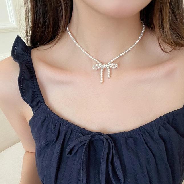 Koreanische Halskette mit schwarzer Perle - Elegantes Damen-Choker