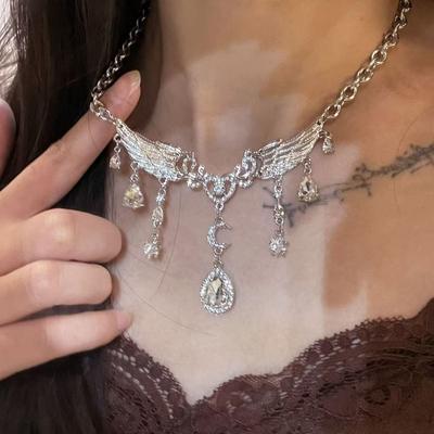 Silberfarbene Hohlstern-Choker-Halsketten für Damen Lange Quaste Strassstein Imitation Perlenkette Halsketten Statement-Schmuck