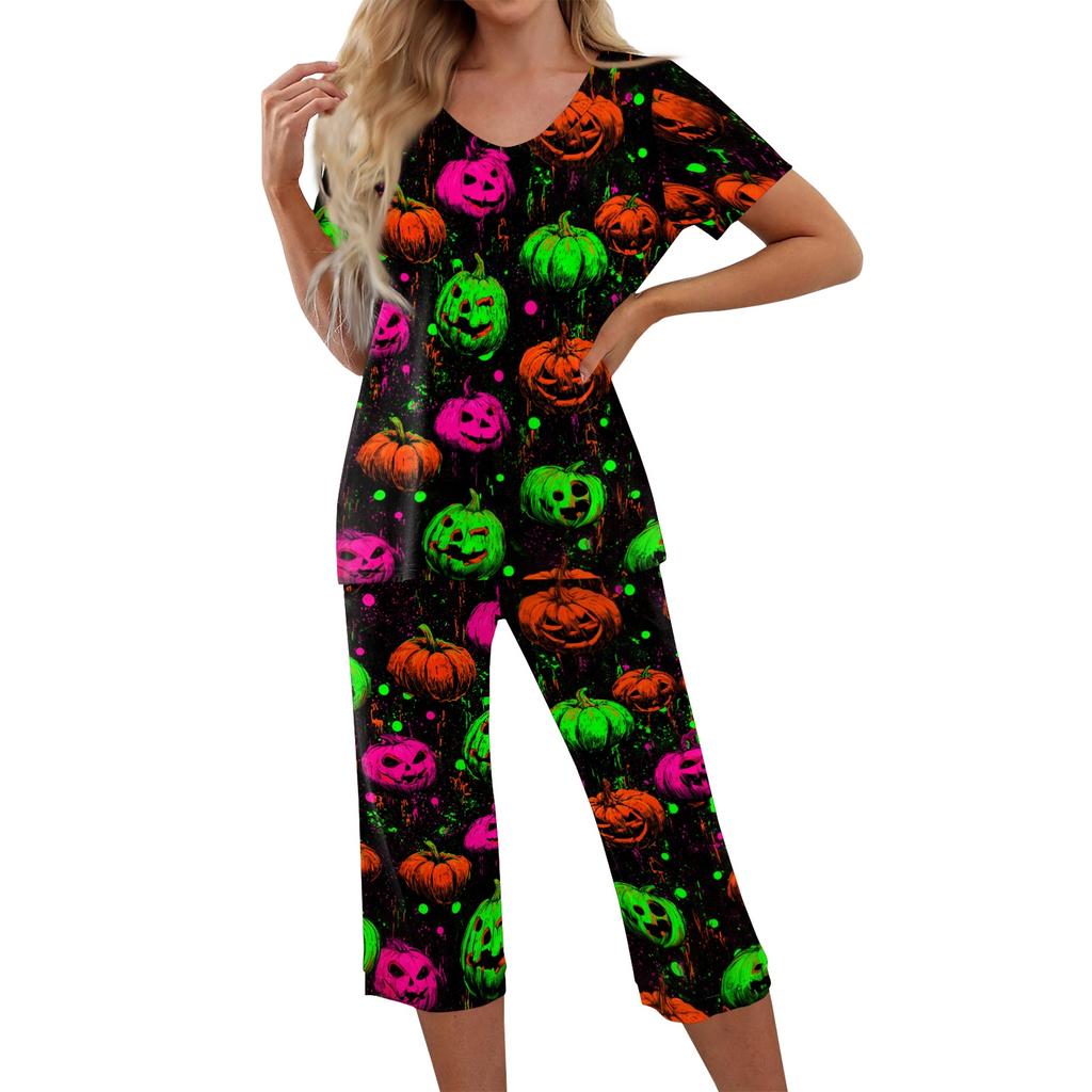 Women's Two Piece Halloween Print Lounge Set Short Sleeve V Neck Top and Capri Pants Casual Pajama Set for Relaxed Fit