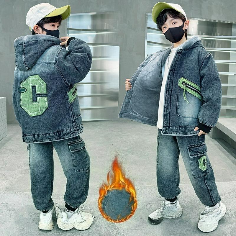 Jungen Herbst- und Winterkleidung Plus Samtjacke, Cool und Hübsch, Winterdicke Denimkleidung für große Kinder, Westernstil