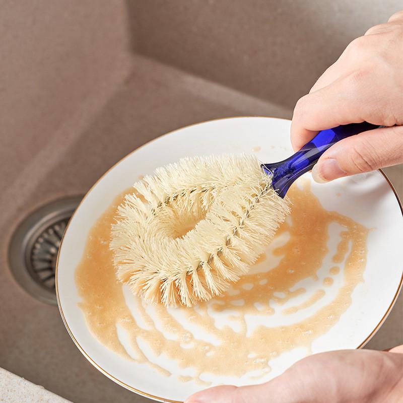 Effektiv gryte- og panneskrubbebørste for rengjøring av hjemmekjøkken og oppvask