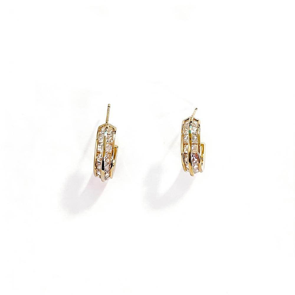 

Trendy 3D Geometric C-Shaped Statement Earrings for a Versatile Fashionable Look золотий