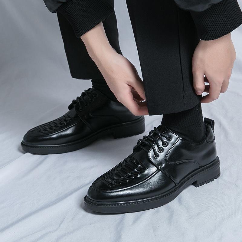 Large size men's leather shoes spring and autumn business casual British cowhide lace-up wedding dress men's shoes