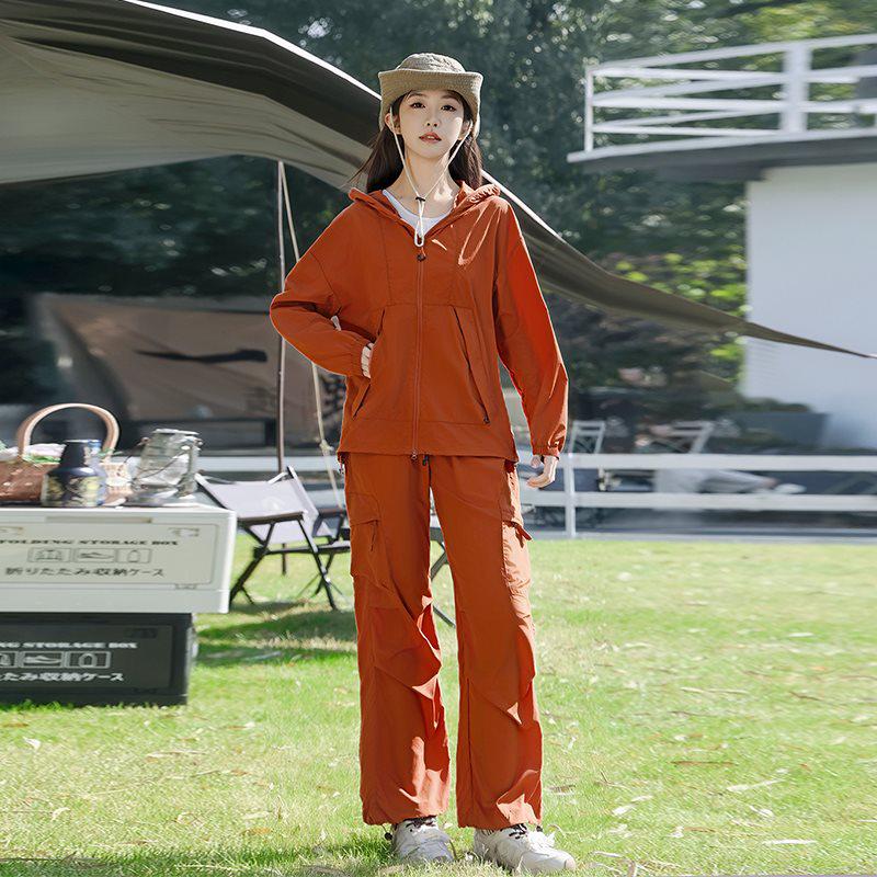 Set Ultra-sottile Protezione Solare per Coppia: Camicia con Cappuccio e Pantaloni Leggeri per l'Estate