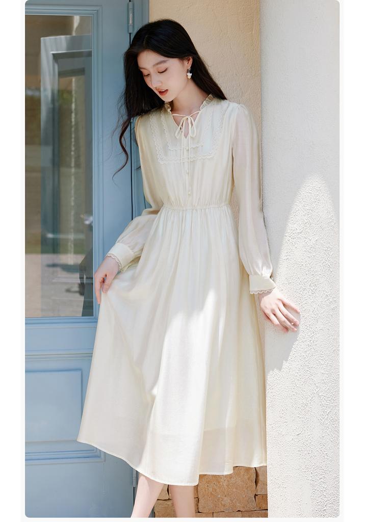 French fungus edge waist cinched V-neck dress