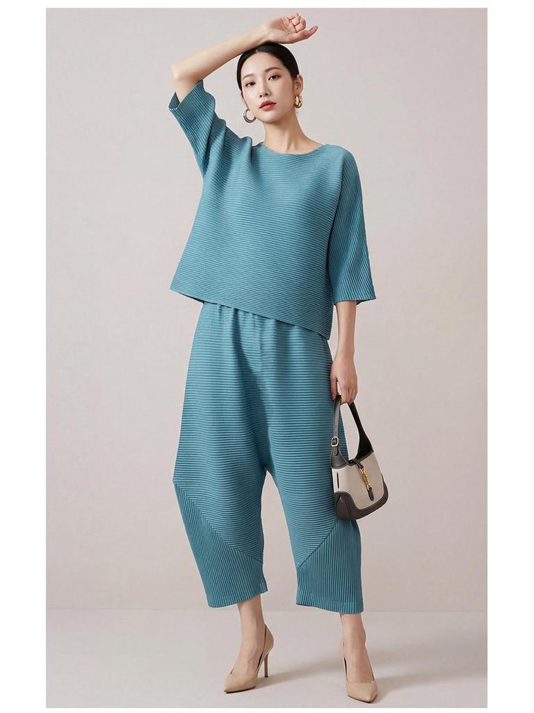 Miyake Women's High-End Flattering T-shirt & Irregular Harem Pants Two-Piece Set