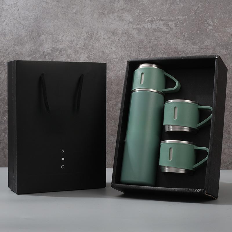 Vakuumkolv i 304 rostfritt stål med ett multifunktionshandtag utomhuskopp med stor kapacitet Business Gift Cup.