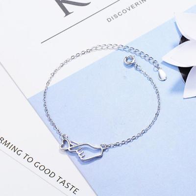 Últimos Creativos Elegantes Elegantes Femeninos Populares Joyería Tono Plata Esterlina Forma de Corazón Gesto de Amor Dulce Elegante Minimalista Pulseras