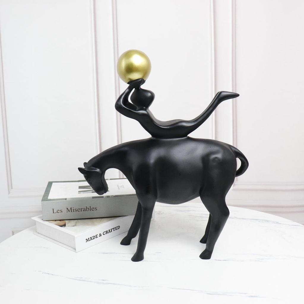 Modern Minimalist Chinese-Style Sculpture for Home Decor