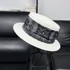 2026 Korean version of fashion small edge straw hat women's summer sweet straw woven flat top top top top hat shopping photo sun protection hat