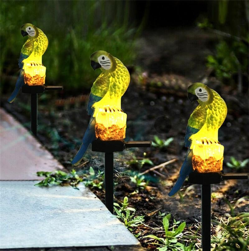 Solar Powered Parrot Lawn Lamp Outdoor Waterproof Resin Animal Ground Spike Light Decorative LED Landscape Lighting for Garden Yard Patio Park Decor