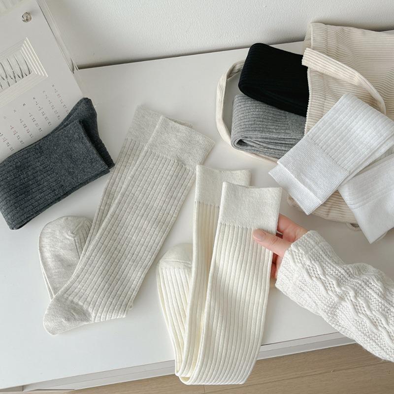 5 Pairs of Women Simple Pure Color Casual Take A Calf Socks