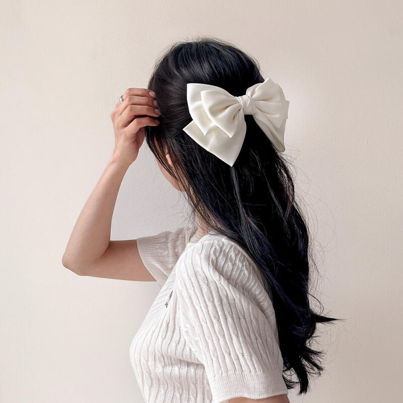 Silk 3-Tier Knot Hairpin (White)