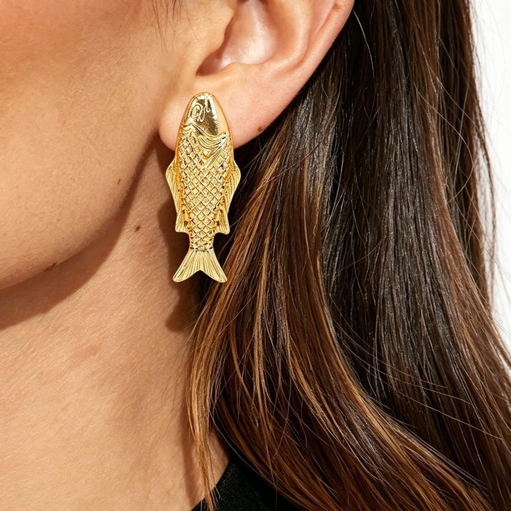 E11001 Fashion and popular small fish cute simple fun earrings women, retro ocean style versatile earrings