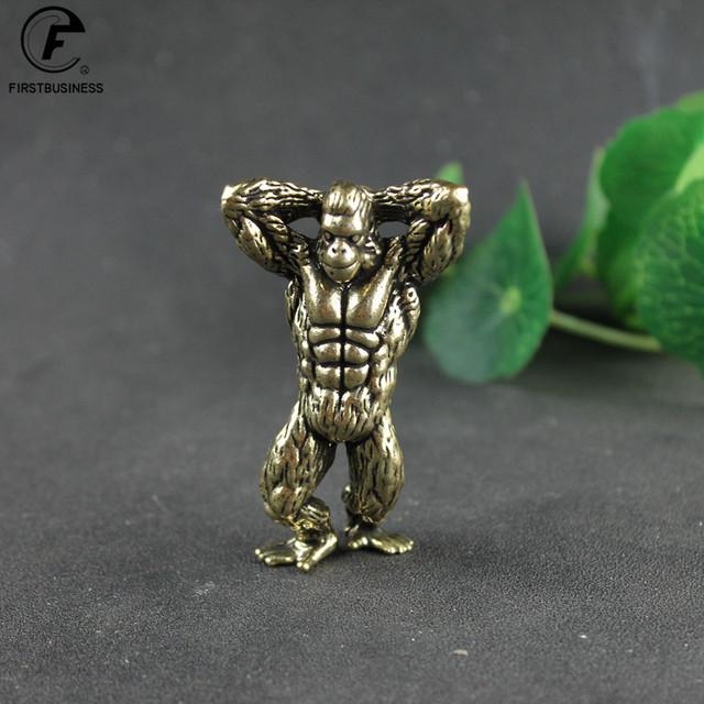 Важка Латунь Фітнес Горила Маленька Скульптура Прикраса для Під'їзду для Вітальні Тварина Орангутан Фігурки Настільні Прикраси Вироби
