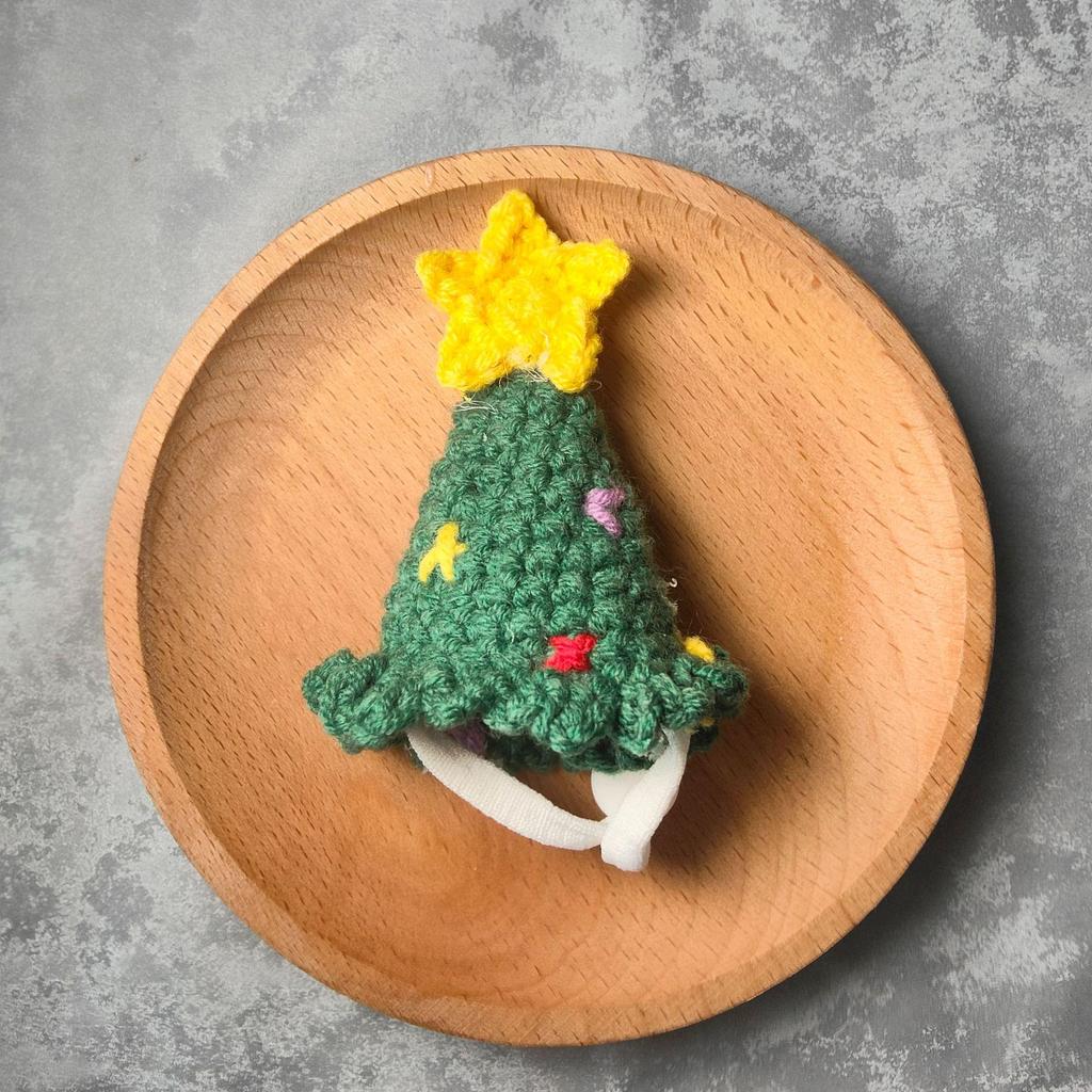 Valentine's Pearl Desktop Goose Set with Mini Knitted Hat & Adjustable Wings Clothing