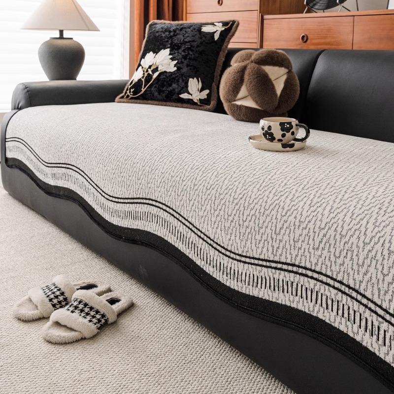 

Высококачественная кожаная подушка для дивана прямой рядной формы 2025 новинка универсальная для четырех сезонов нескользящая легкая роскошь неправильной формы подушка для сиденья 30 * 50 waist pillowcase