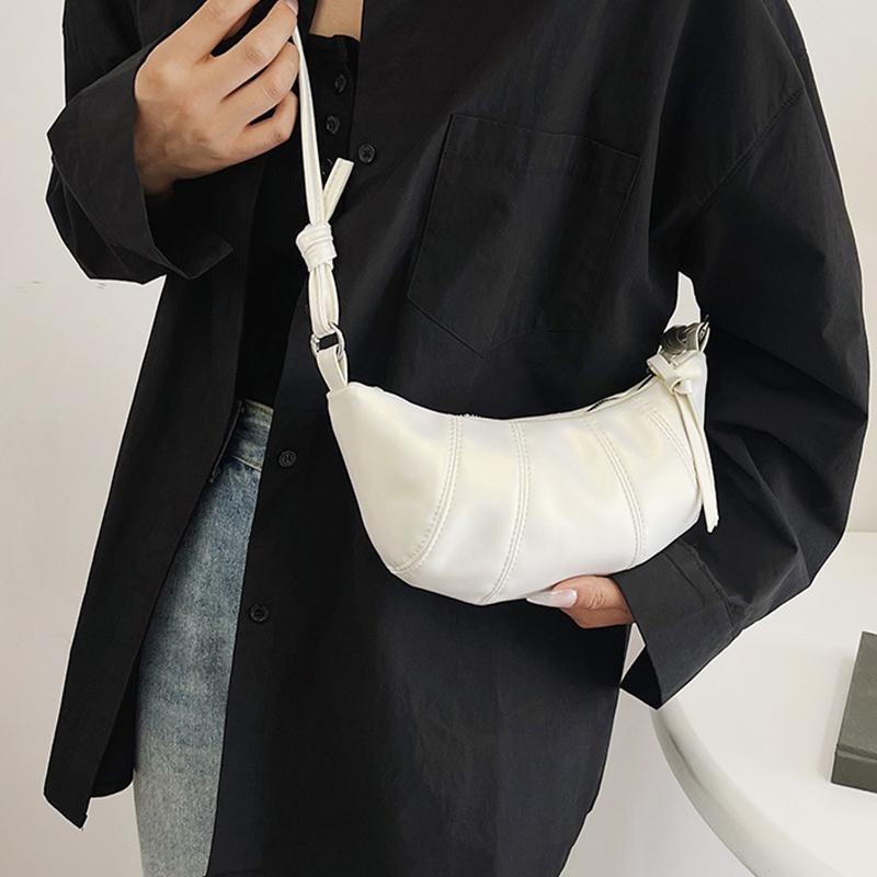 Yogodlns Fransk Croissantveske Chic Mote Sølv Crossbody-veske Retro PU Mini Boulogne Håndveske Casual Søt Skulderveske