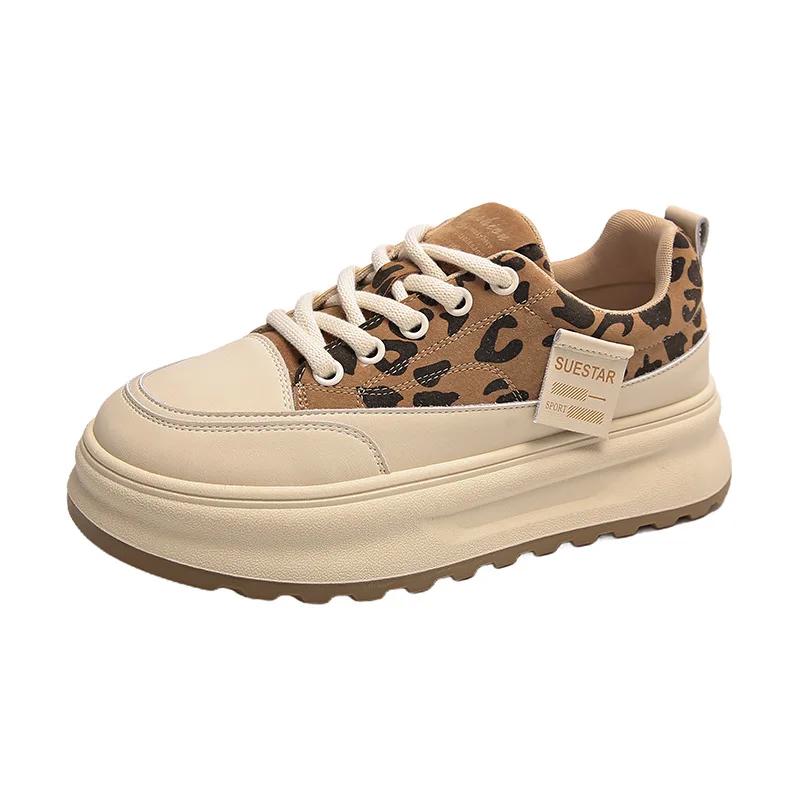 Modische Freizeitsneaker aus Leder mit Leopardenmuster für Damen Designer Erhöhung Sport Damen Board Schuhe Mode Plateau Zapatos De Mujer