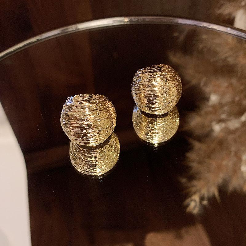 Female Niche Cold Style Textured Ball Earrings золотой