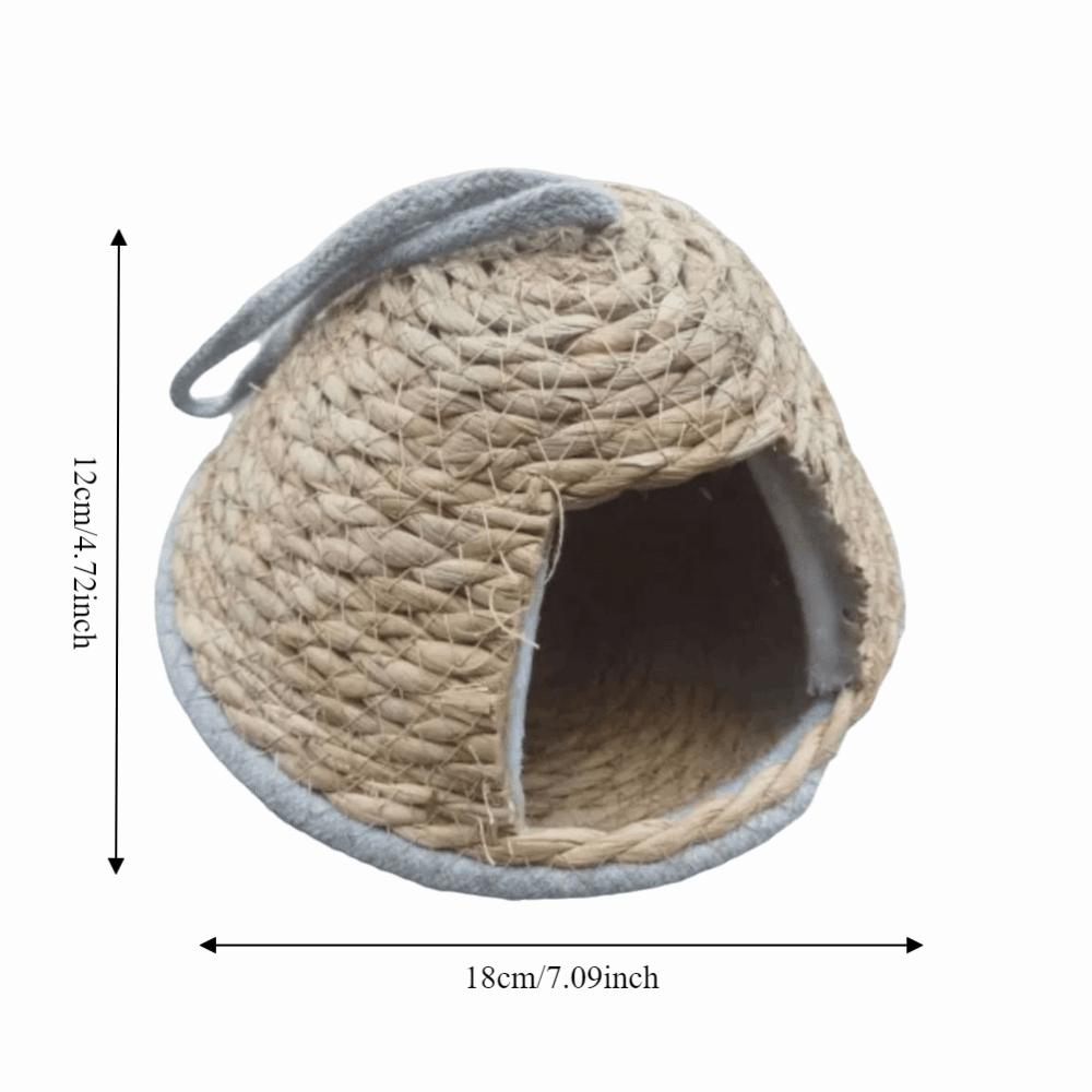 Cottage Style Weaved Bird House Hand-Woven Vintage Hanging Parrot Nest Breathable Bird Breeding Nests Courtyard Decoration