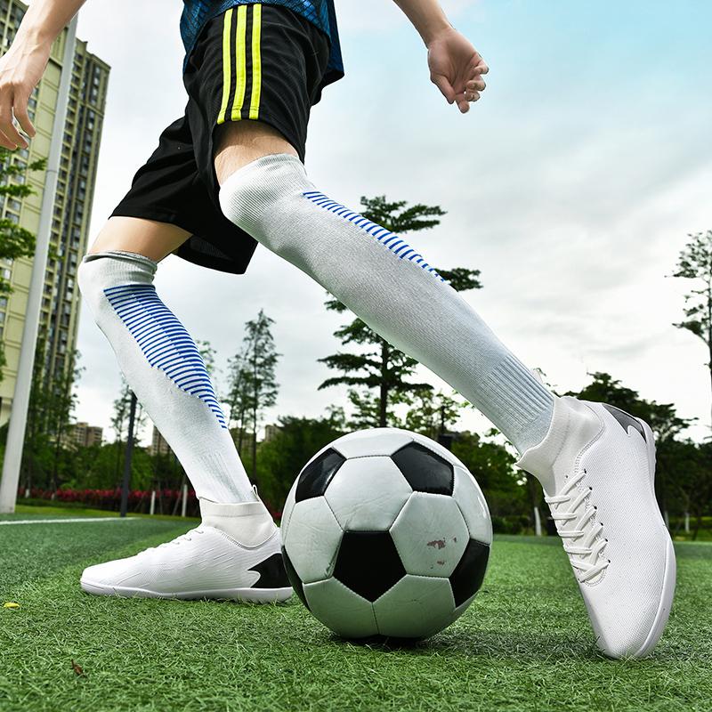 2025 Mode Neue Grüne Fußballschuhe Für Herren Niedrig Geschnitten Training Herren Fußballschuhe Society Sport Rutschfest Herren Futsal Sneakers za