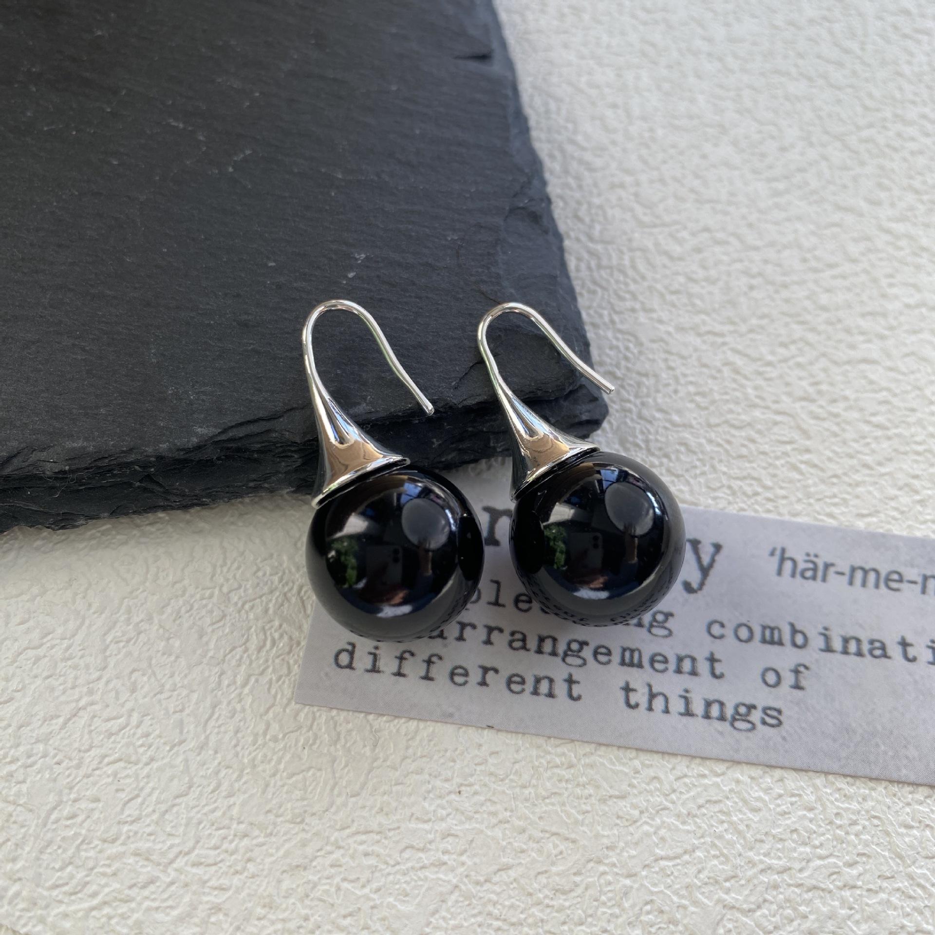 

Модные серьги-крючки для ушей с темпераментом в стиле легкой роскоши, дизайн темпераментных высококлассных серег с маленькими бусинами