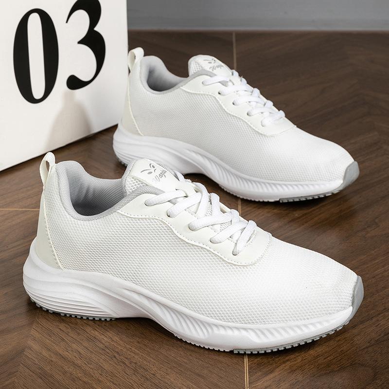 Große Größe Frühling und Sommer atmungsaktive Sportschuhe Freizeitschuhe Damen Mesh atmungsaktive Laufschuhe Paar Mode vielseitig