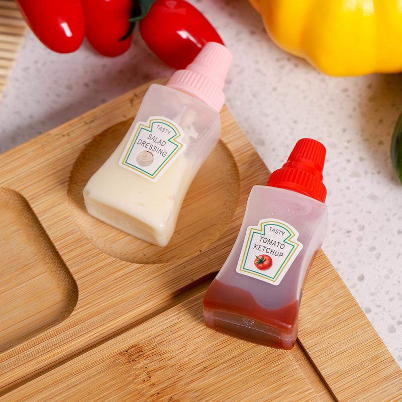 1/2/4Pcs Mini Sauce Bottle Portable Salad Ketchup Honey Jars Bento Squeeze Bottle Seasoning Organizer Lunch Box Accessories