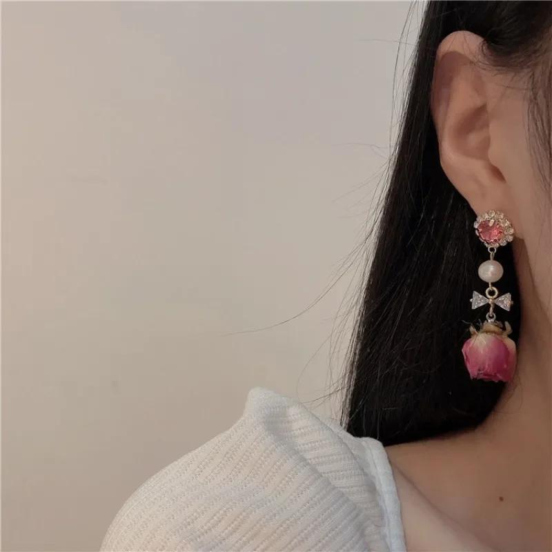 Retro Natural Real Flower Eternal Flower Earrings Niche Design Sense Freshwater Pearl Femaleaint for Women Long Earrings Jewelry