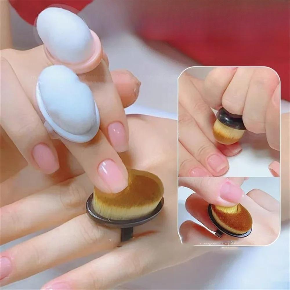 Nails Art Dust Brush Buckle Brush Oval Gel Dust Cleaning Make Up Ring-Shaped Brush Manicure Tools Fine Soft Bristle Brushs