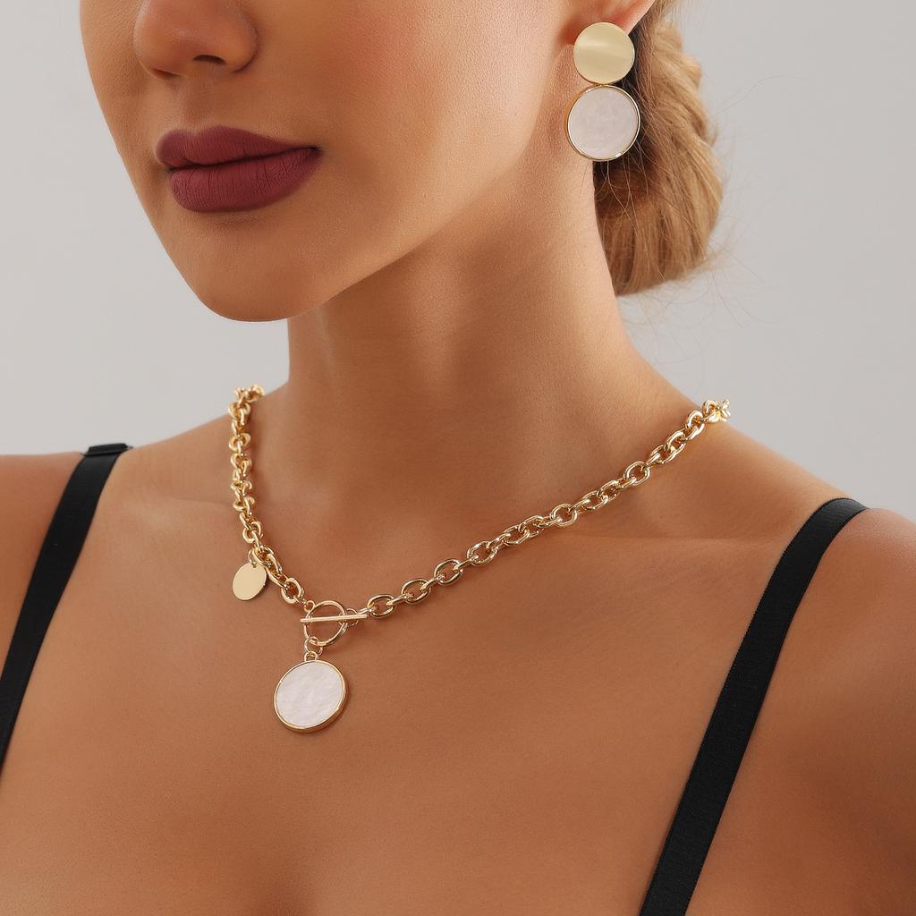 Retro Niche Light Luxury Imitation White Fritillary Ring Women's High Sense Versatile Open Ring