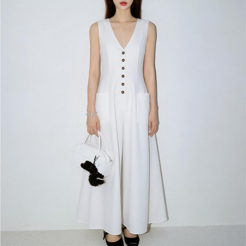 Women s spring new, European and American, fashion temperament V-neck button solid color dress S белый
