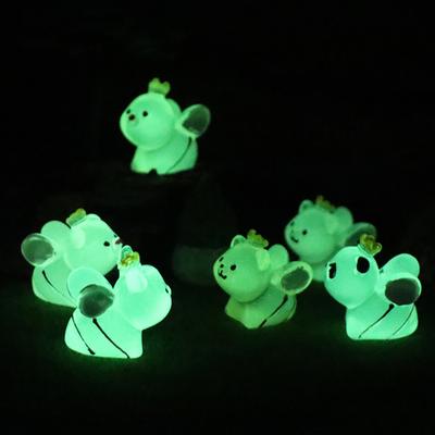 2Pcs Mini Bee Shaped Animals, Glow In The Dark Resin Animals Figures, Small Miniature Animals, Cute Tiny Animals Figurines for Fairy Gardens Car