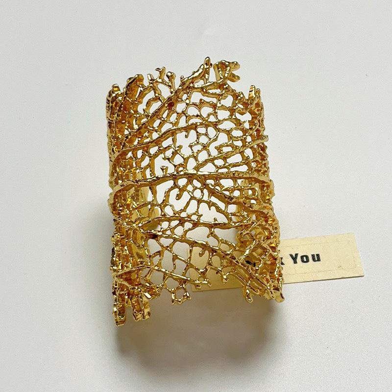 New wind coral-shaped wide version hollow bracelet light luxury niche design high-end exaggerated jewelry women