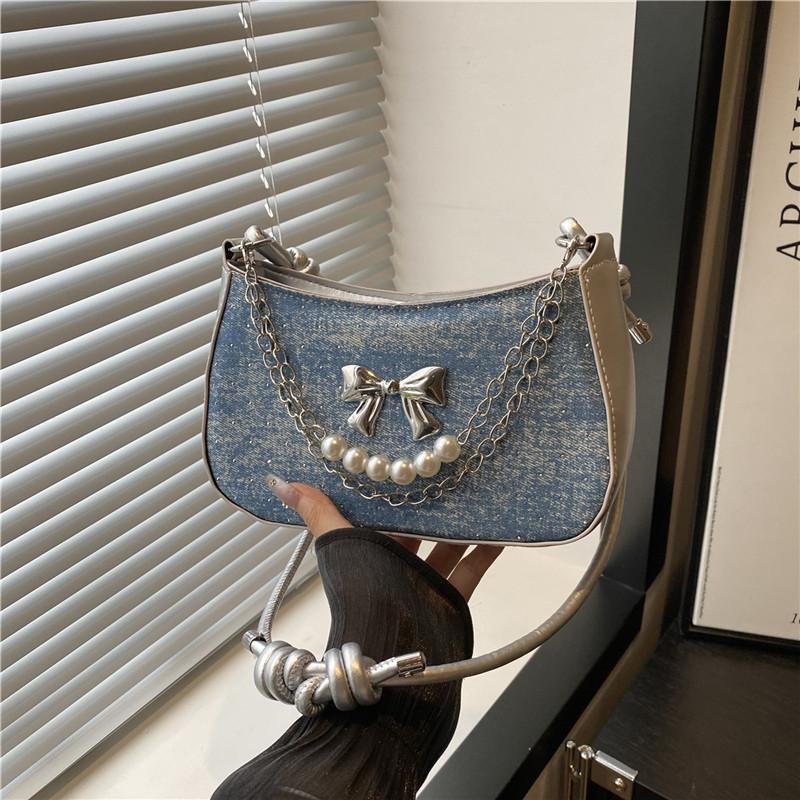 High-value and Beautiful Butterfly Chain Handbag, New Fashionable and Lightweight Shoulder Messenger Bag for Women
