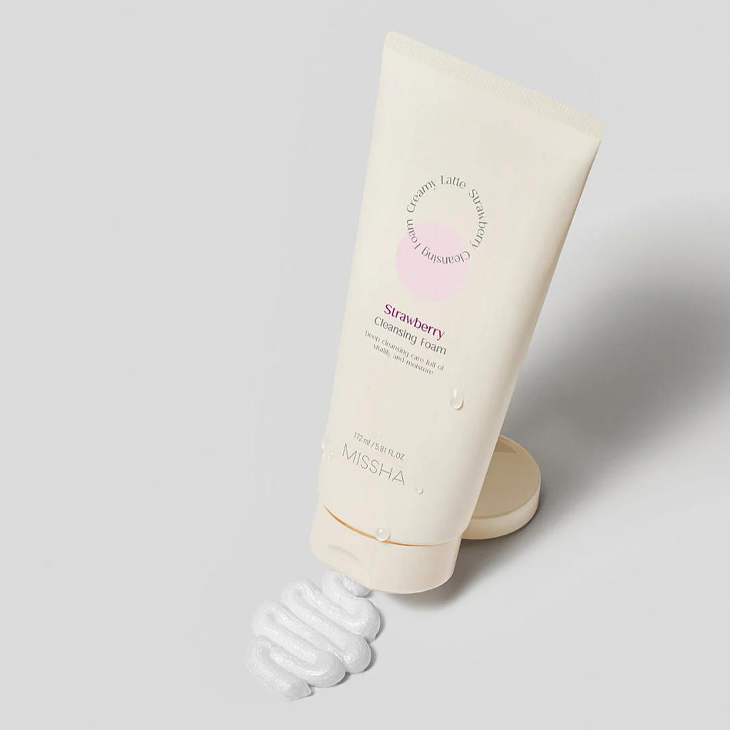MISSHA Creamy Latte Strawberry Cleansing Foam 172ml