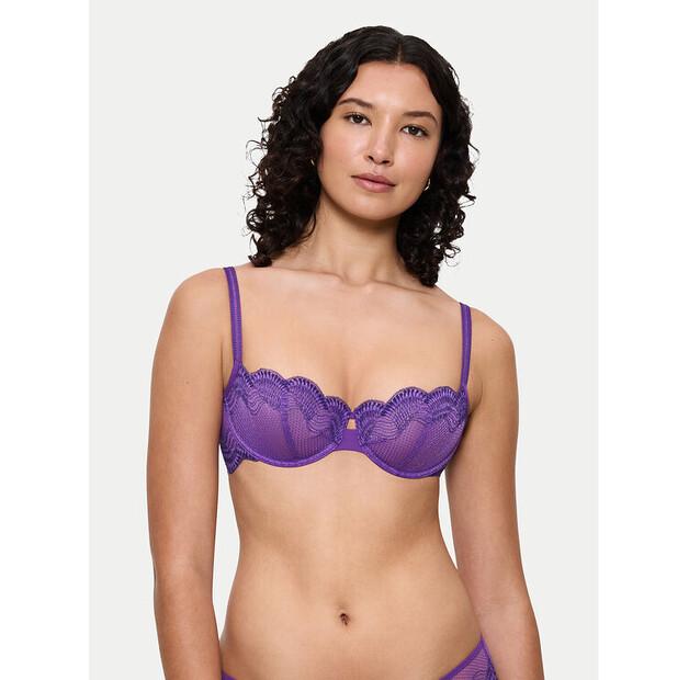 Бюстгальтер балконет Triumph Comfort Glam EU 80D