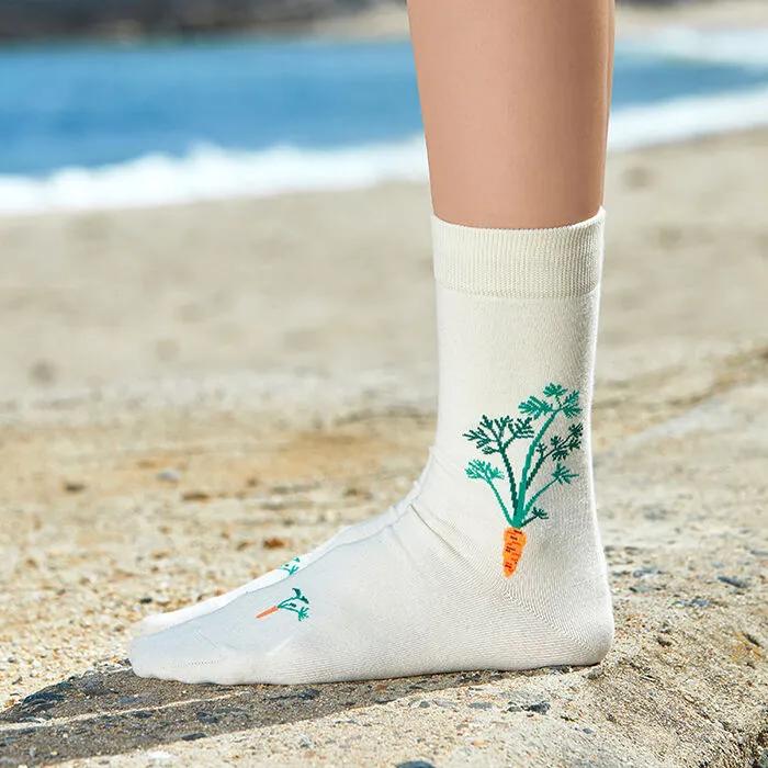 Gujwa Danggeun - Worn by TWICE's Chaeyoung. Soft Organic Non-Compression Illustrated Socks