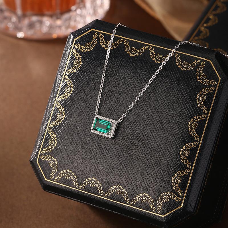 S925 Sterling Silver Necklace with Retro Pendant and Simulated Emerald-Cut Gemstone
