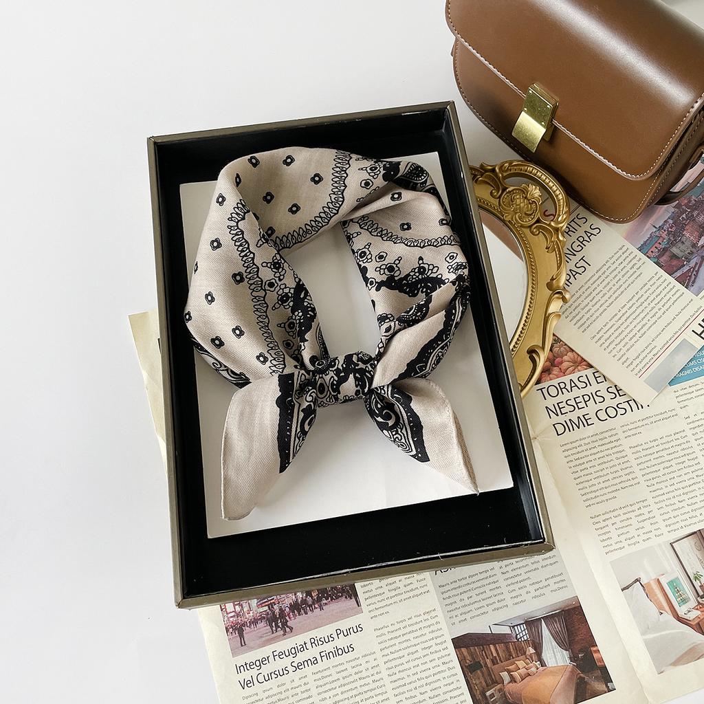 Retro Cotton and Linen Small Square Scarf Herringbone Silk Scarf Versatile Square Scarf Belt Silk Scarf Clothing with Neck Scarf