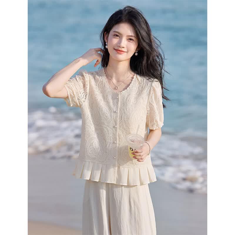 Elegant French Style Lace Patchwork Round Neck Blouse