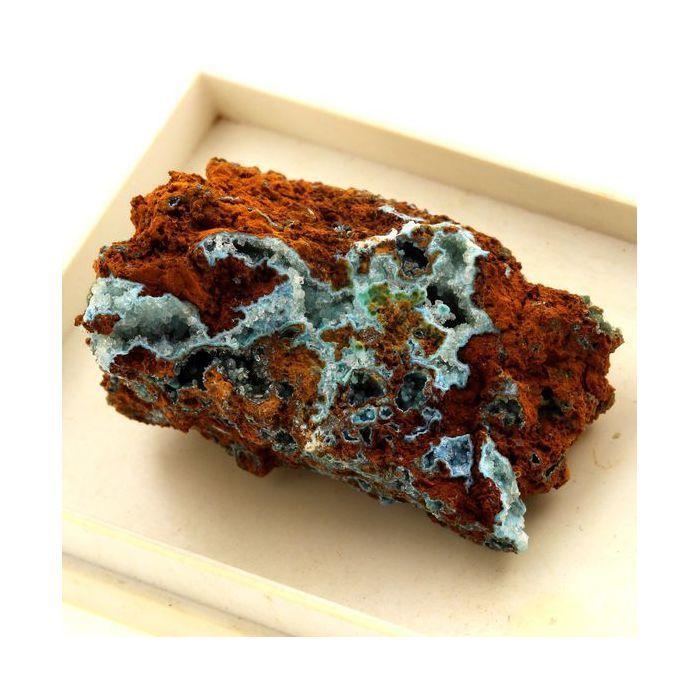 Pierres et Minéraux. Sénégalite sur Turquoise. 84.3 ct. Mont Kourou Diakouma, Sénégal, Afrique..