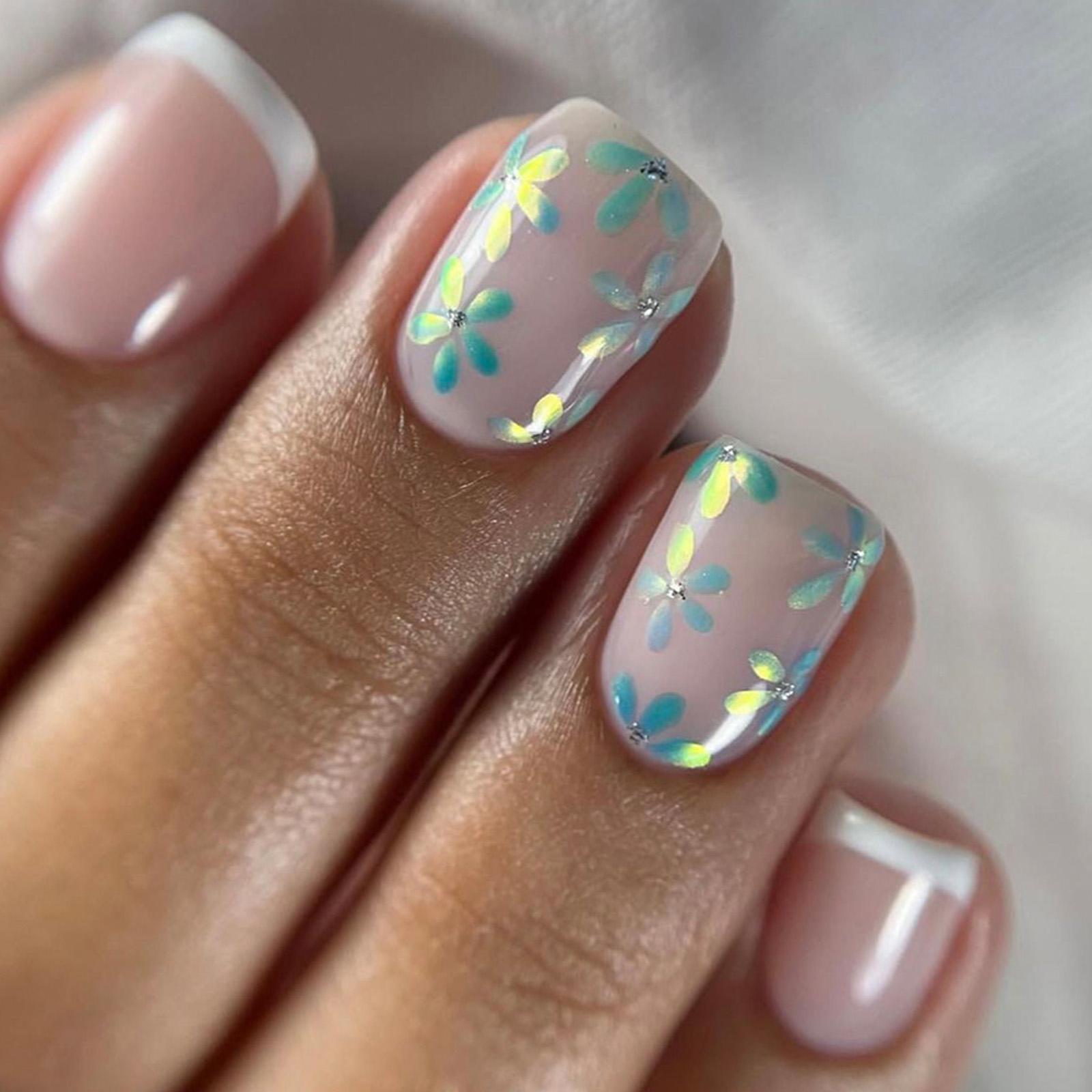 

24 штуки Накладные ногти с цветами Квадратные Короткие Искусственные Ногти Наклейки для Ногтей Цветочные Накладные Ногти для Особого Случая