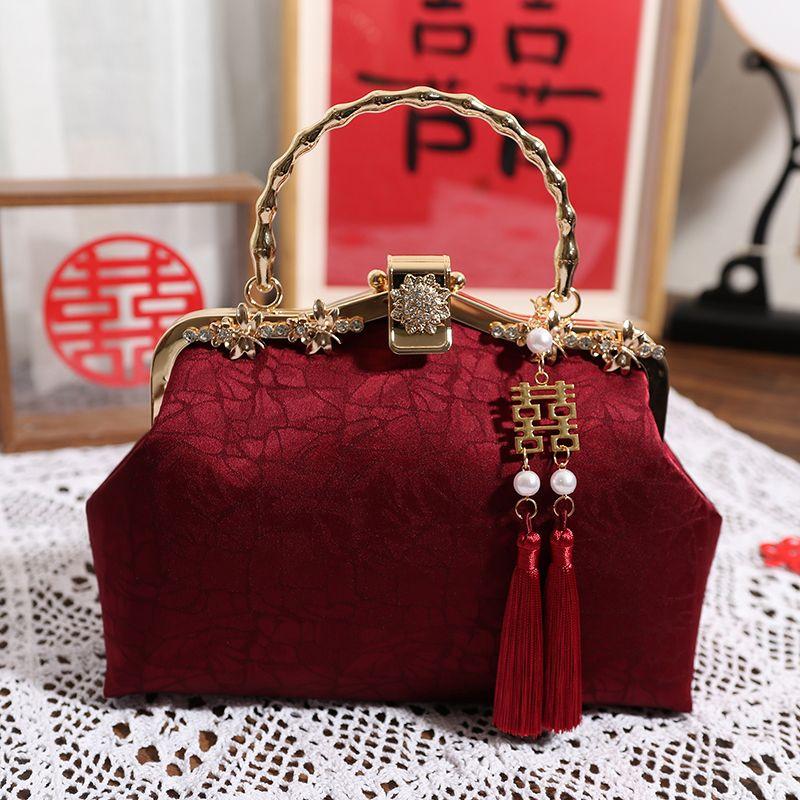 

2024 New Arrival Retro Chinese Wedding Bridal Handbag National Style Clutch Bag Wedding Bag Wedding Bridesmaid Formal Dress Women s Bag Medium (size 23*18*8)