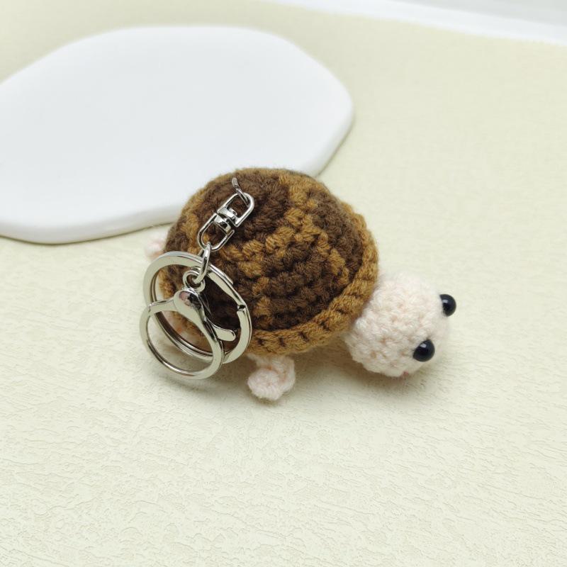 Handmade Crochet Turtle Keychain Pendant - Cartoon Sea Turtle Bag Charm Gift Decoration.